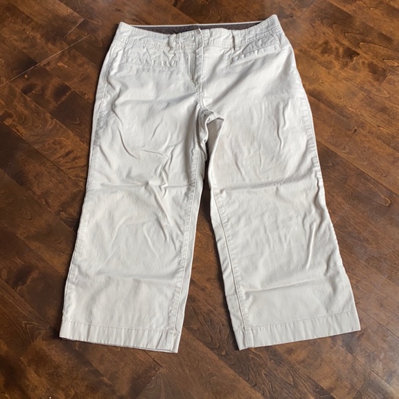 Tommy Hilfiger capri pants